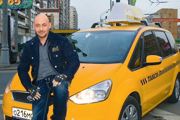 Где сейчас ведущий шоу "Такси" на ТНТ Алексей Куличков?
