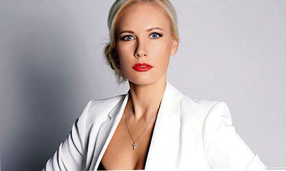 Почему не рожает телеведущая Елена Летучая?