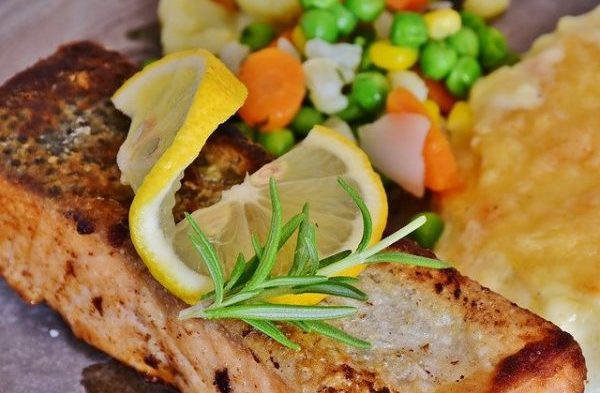 Чем хороша рыбная диета для похудения, примерное меню и отзывы похудевших